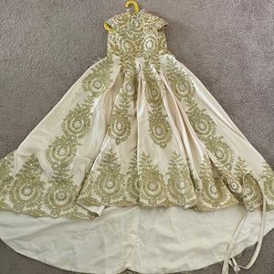 Pageant dress long with train size 4/5